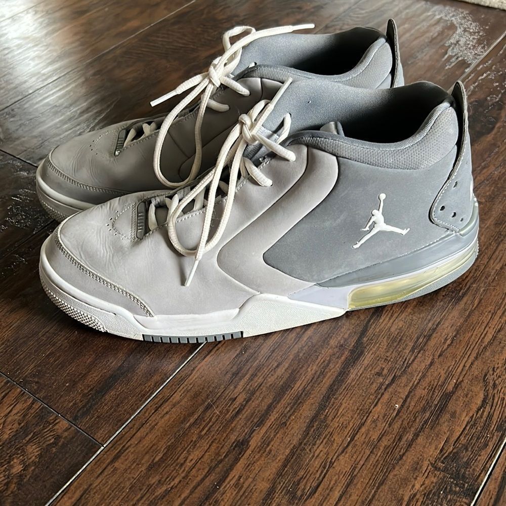 Nike Jordan Big Fund BV6273-002 Cool Grey/White-Wolf Grey‎ Size 11.5 in GUC